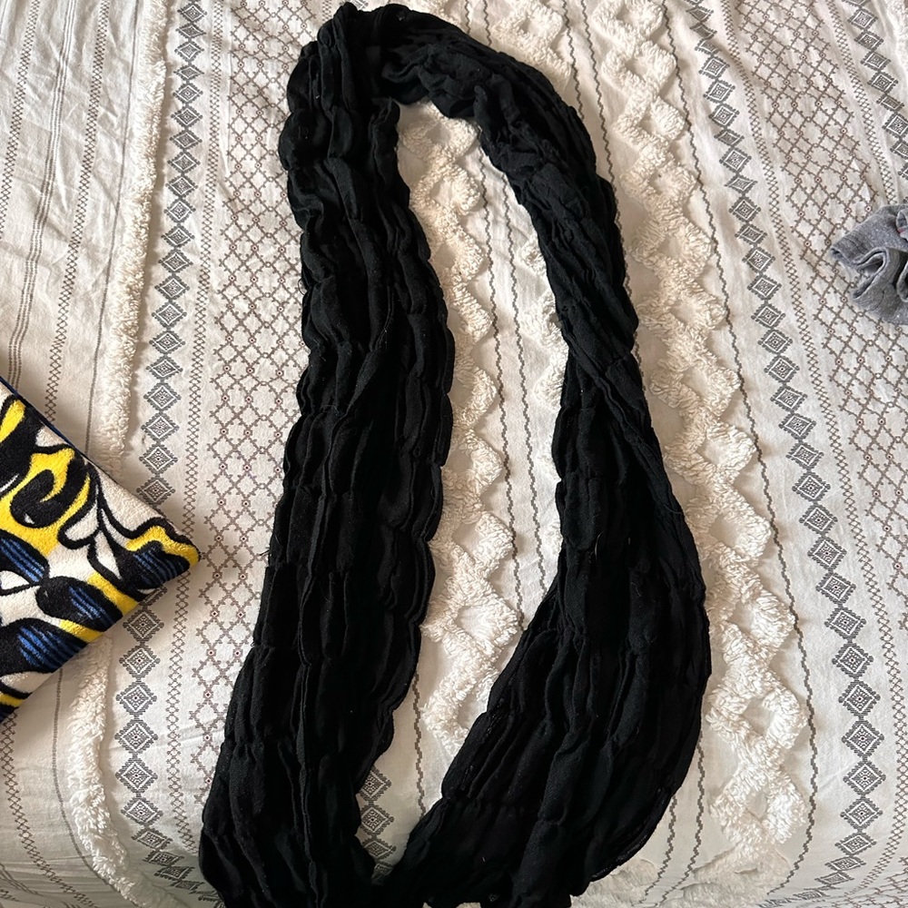 Black scarf
